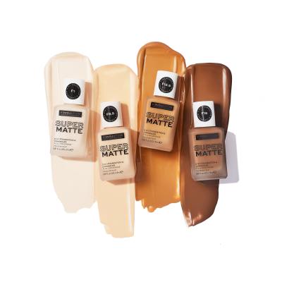 Revolution Relove Super Matte 2 in 1 Foundation &amp; Concealer Foundation für Frauen 24 ml Farbton  F4