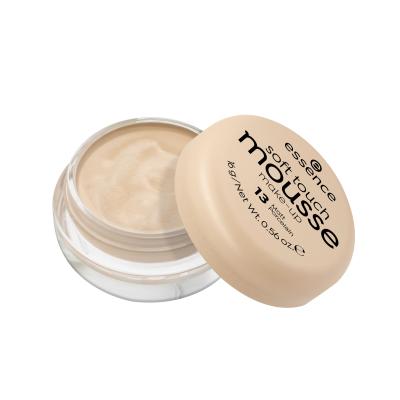 Essence Soft Touch Mousse Foundation für Frauen 16 g Farbton  13 Matt Porcelain